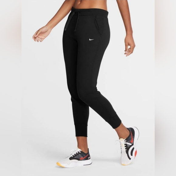 Nike Pants - Nike Women's Black Jogger Pants
